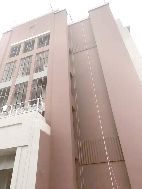 緊急！綠桂涂料廠接手廣西醫(yī)科大學(xué)武鳴校區(qū)外墻真石漆施工