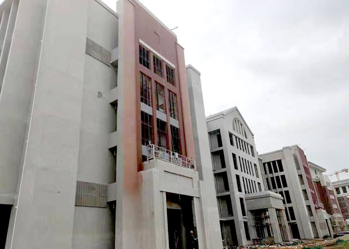 廣西綠桂涂料廠為醫科大武鳴校區外墻真石漆施工 廣西綠桂涂料廠為醫科大武鳴校區外墻真石漆施工