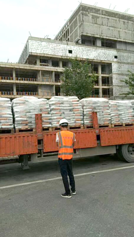 廣西綠桂瓷磚抵達工地